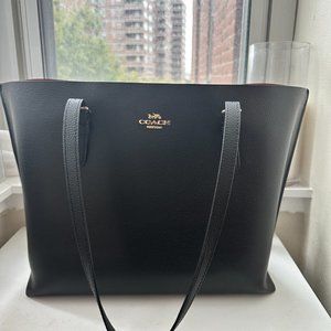 Coach Mollie Tote